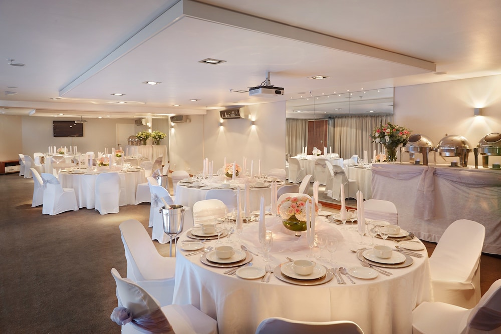 The Palace Resort And Spa 55/75