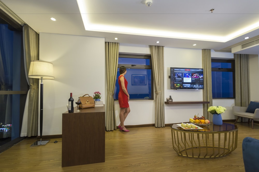 Pavilion Hotel Da Nang 61/77