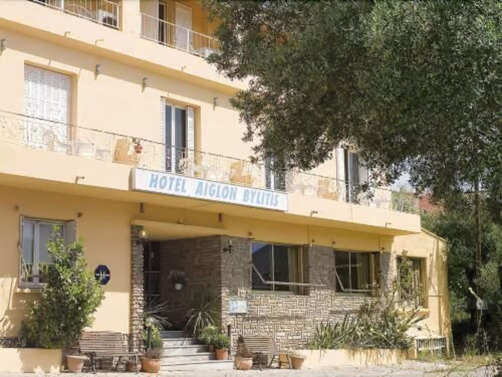 Aiglon Bylitis Hotel 1/66