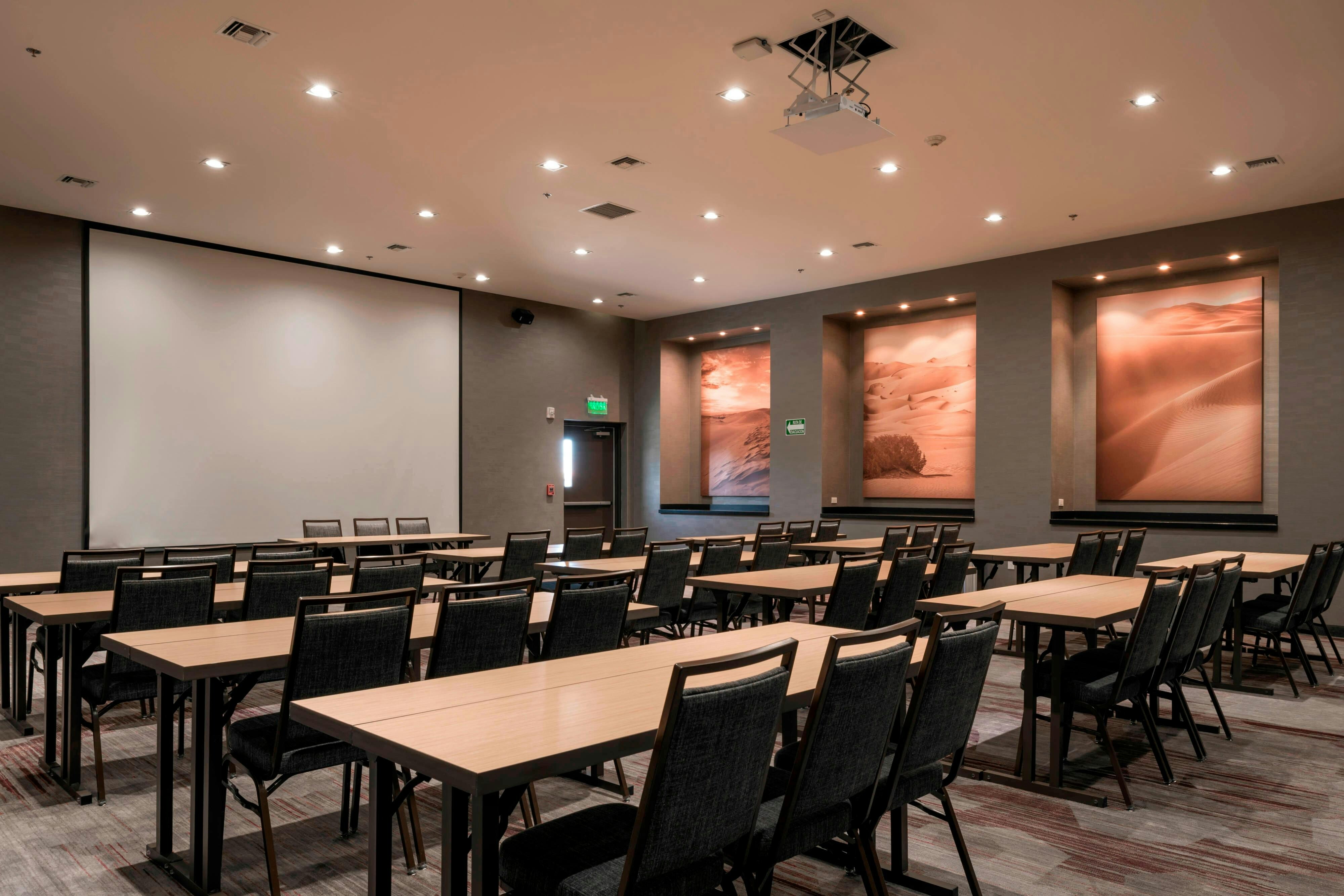 Courtyard By Marriott Ciudad Juarez 38/45