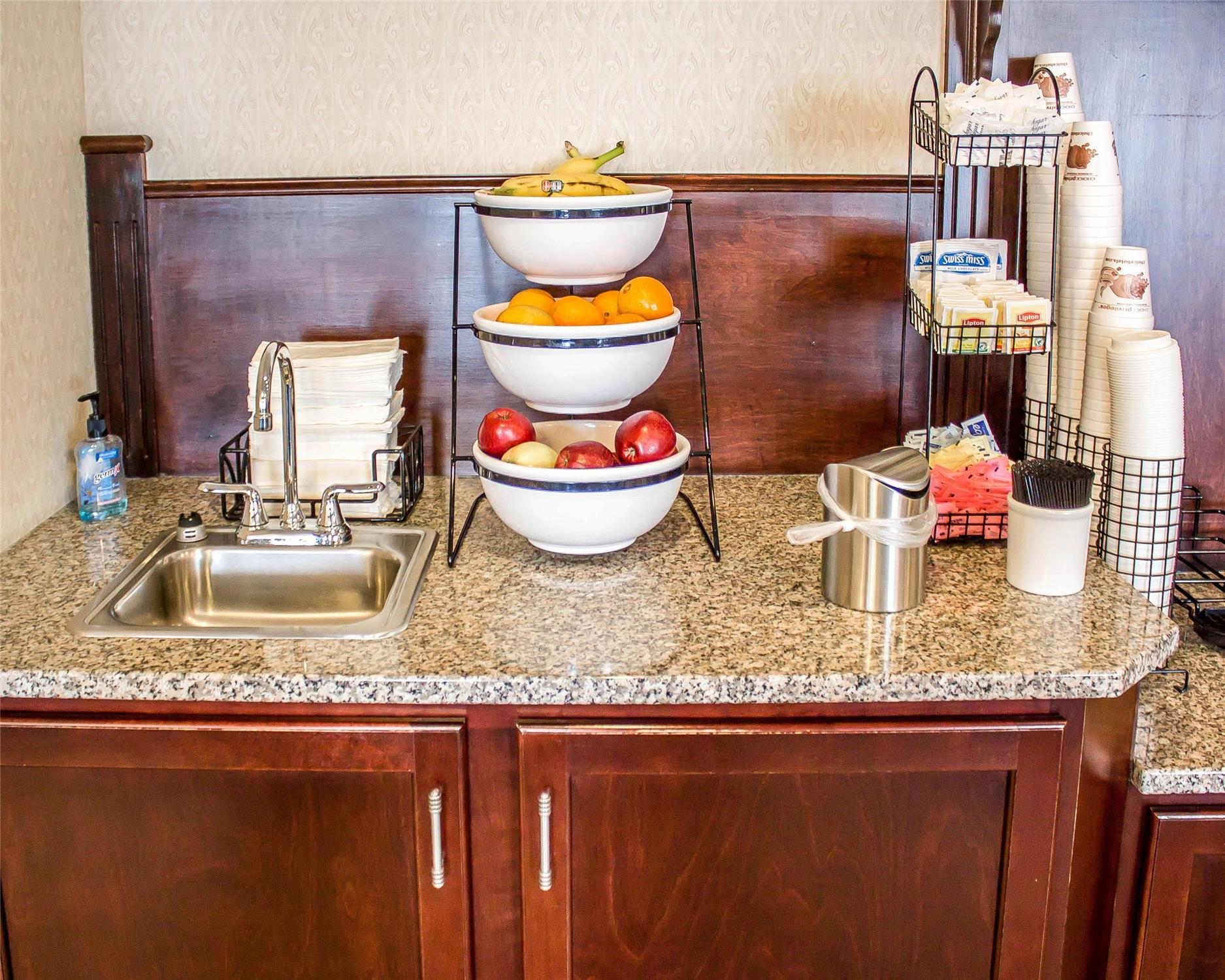 Quality Inn Clarion 25/27