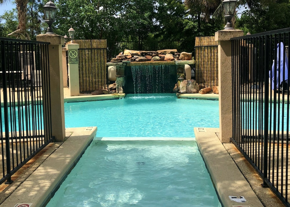 Westay Suites - Covington Mandeville 3/50