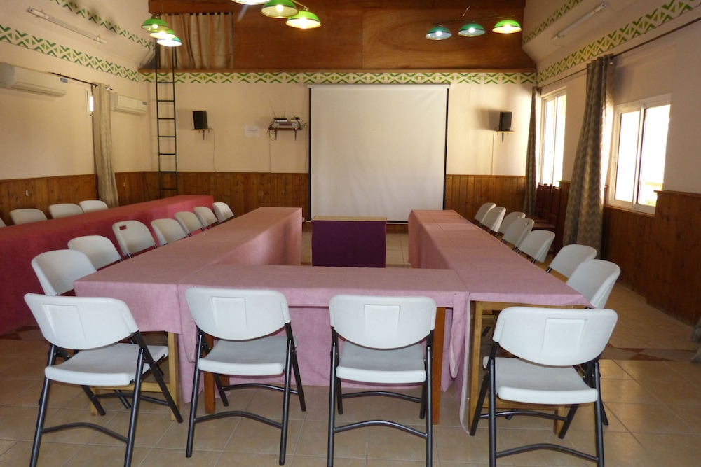 Minotel Les Flamboyants 37/50
