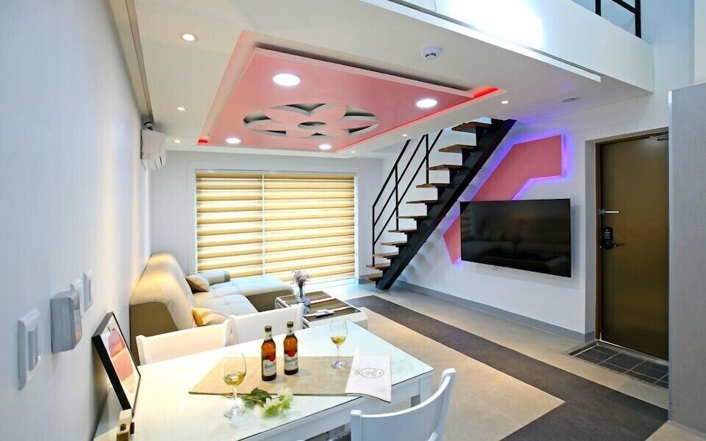 Gyeongju The One Pension 40/50