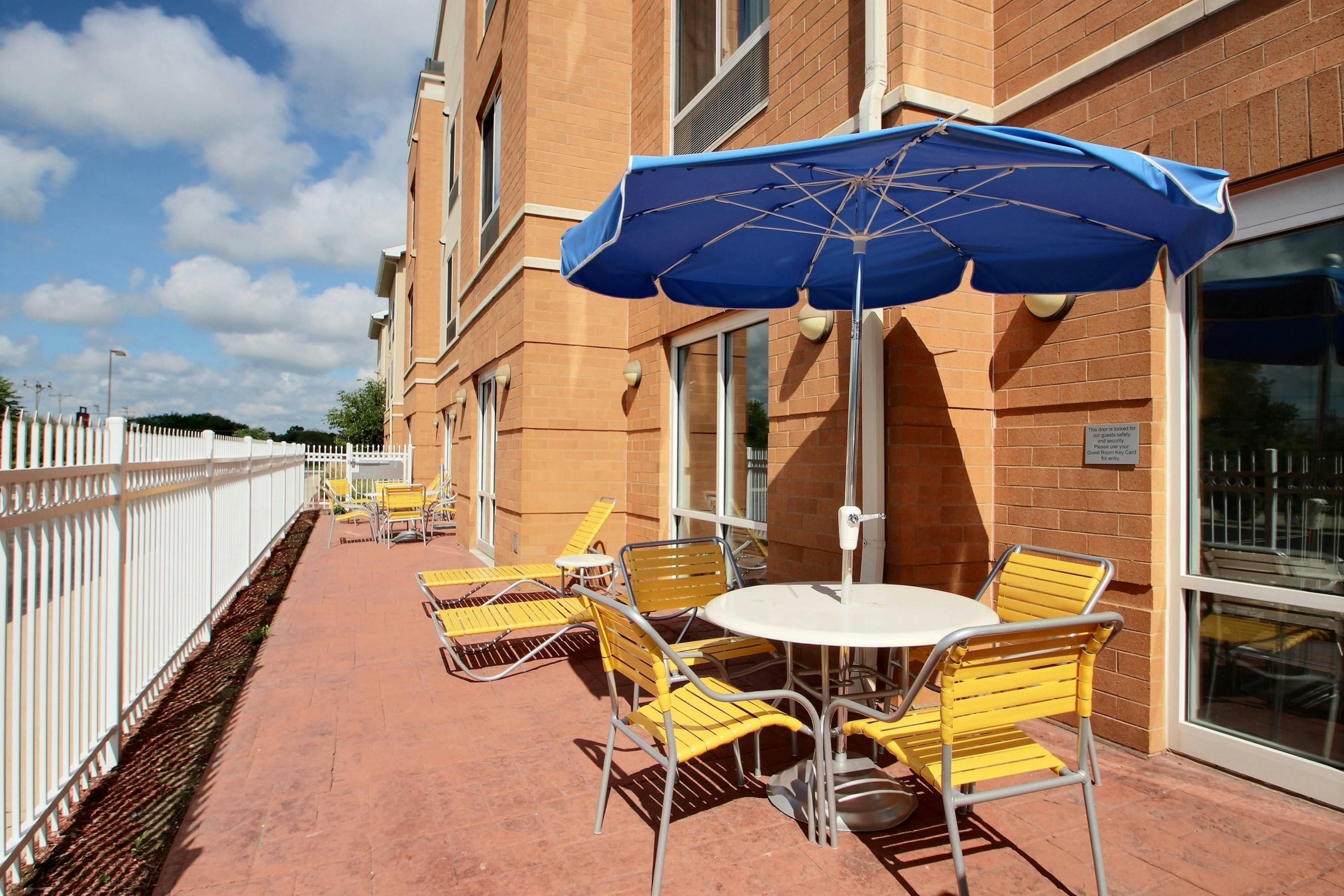 Fairfield Inn And Suites Milwaukee Airport 35/38