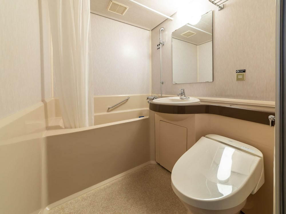 Apa Hotel Sapporo Odori Ekimae Minami 62/63
