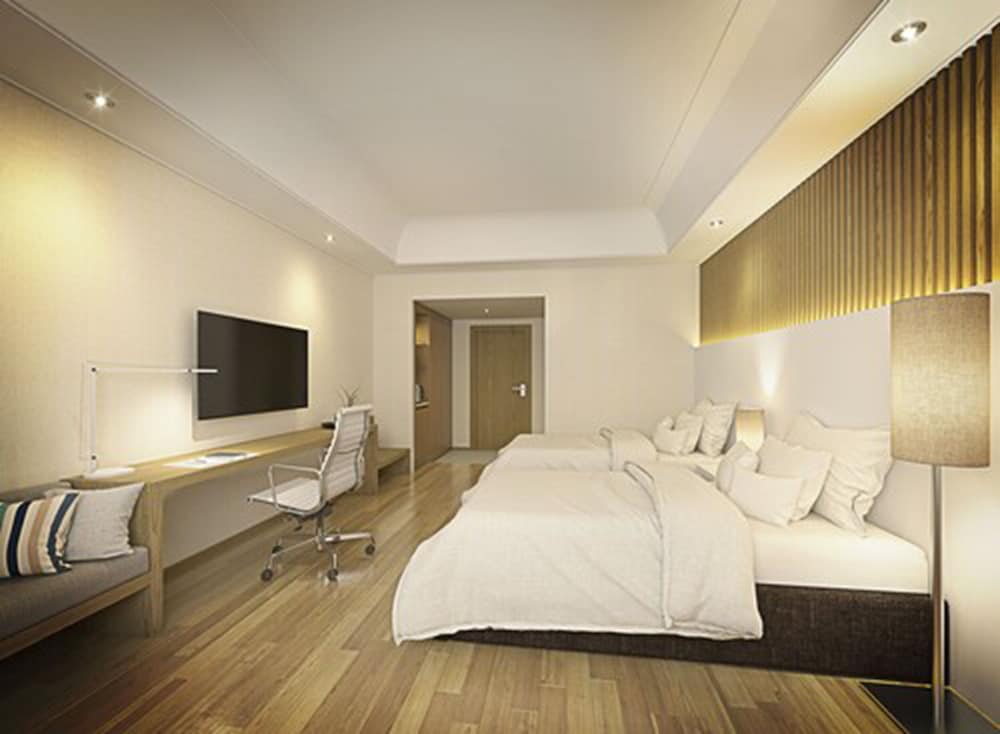 DELUXE, TWIN BEDS
