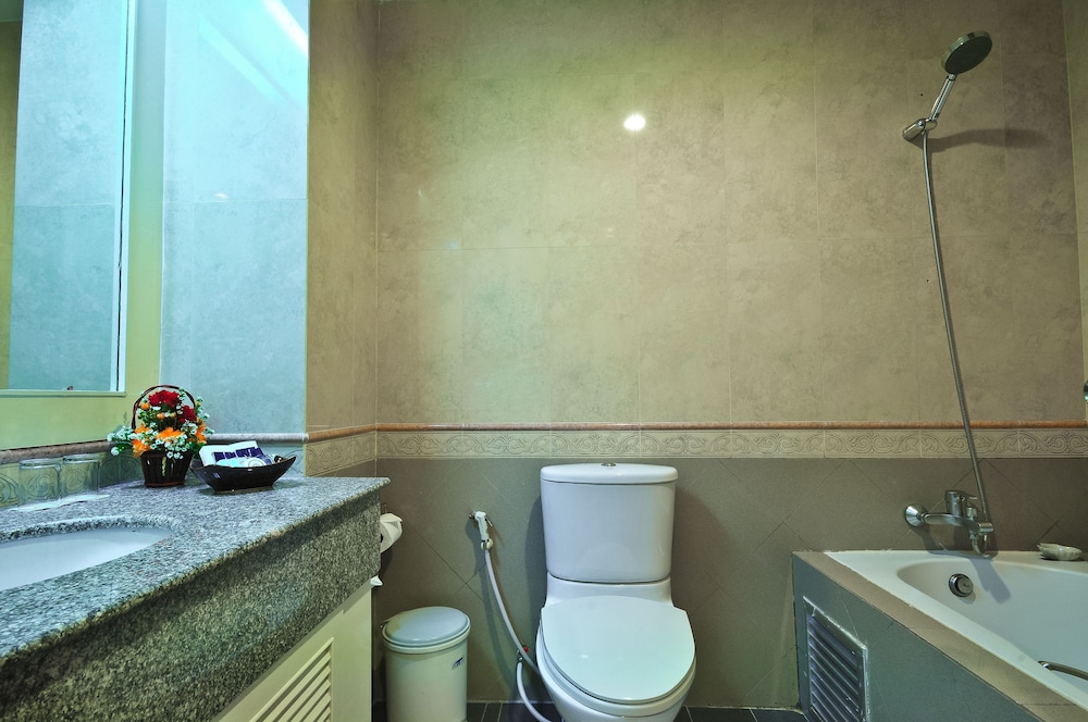 Admiral Suites Bangkok 46/50