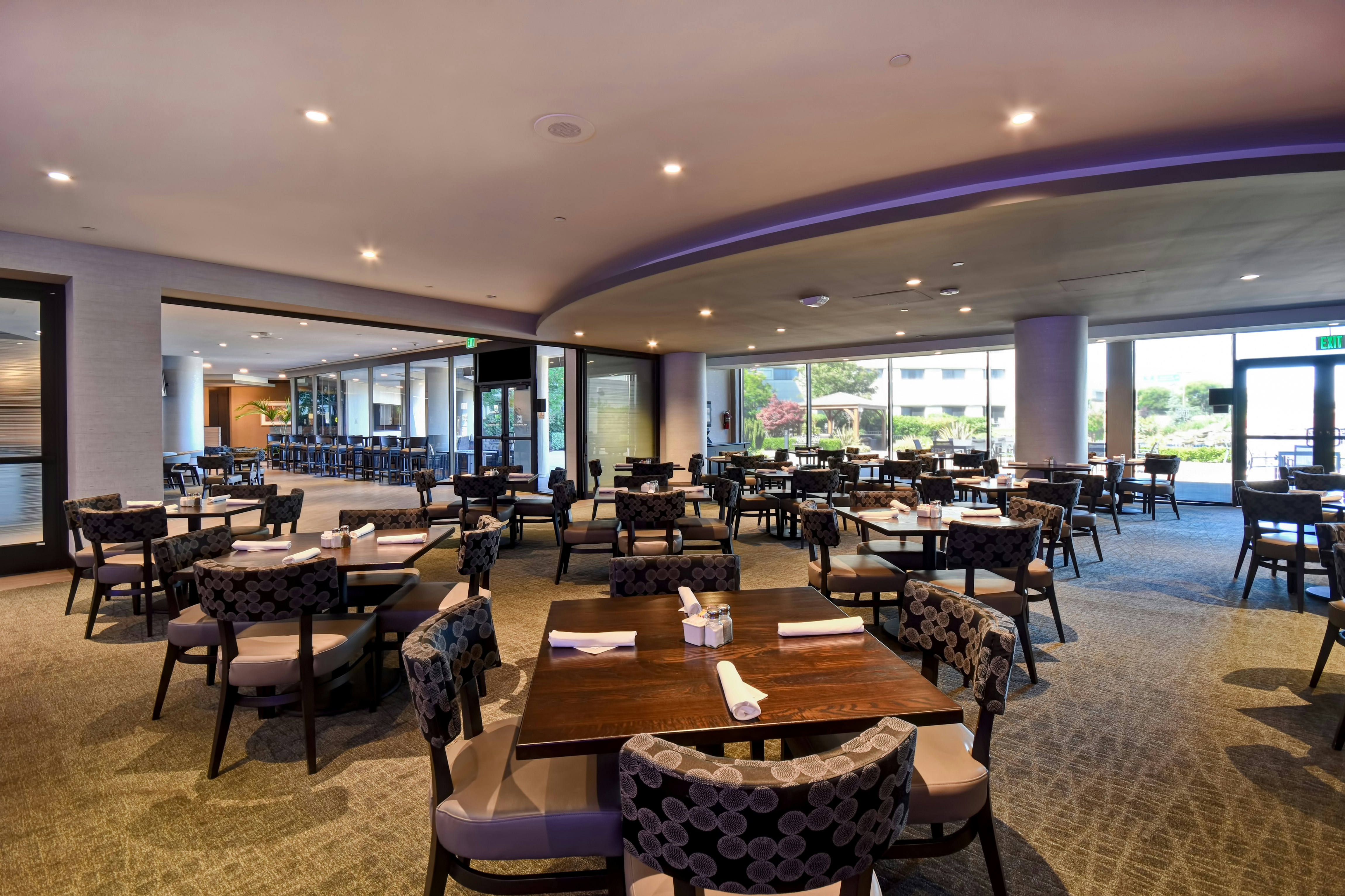 DoubleTree by Hilton Hotel Pleasanton at the Club 37/70