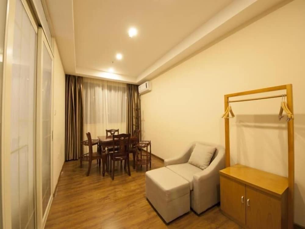Greentree Inn Taizhou Jingjiang Zhongzhou Road Sunshine International Business Hotel 42/62
