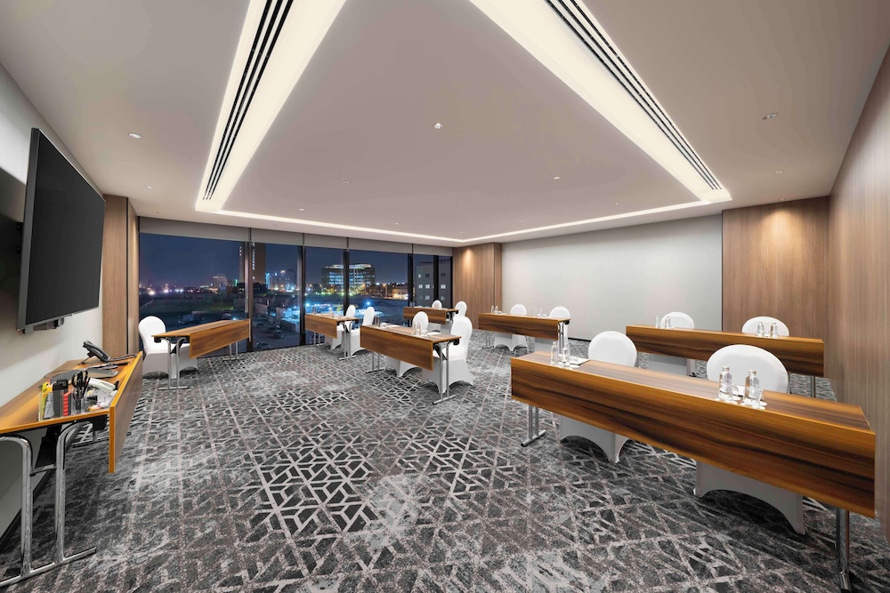 Radisson Blu Hotel, Riyadh Al Sahafa 23/50