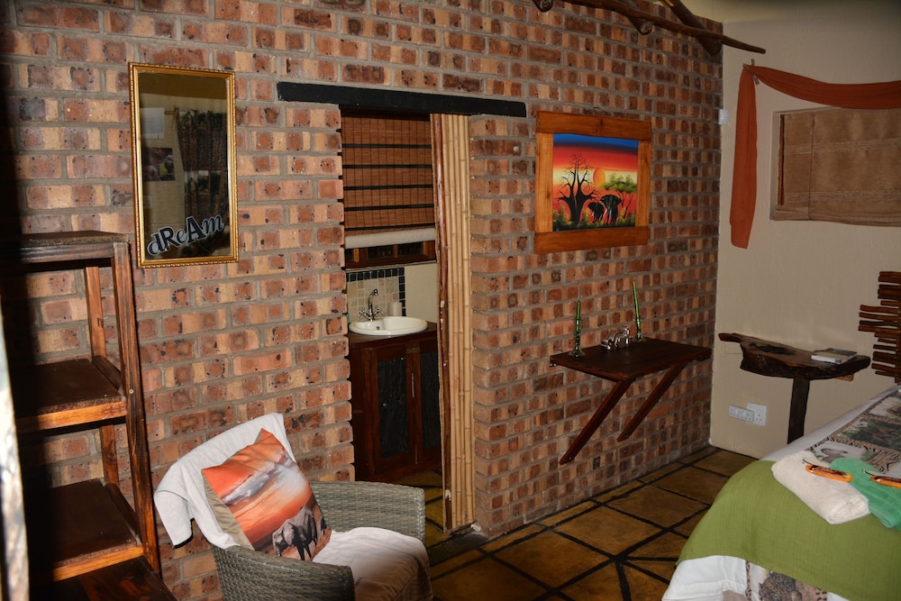 Bona Ngwenya Lodge 14/45