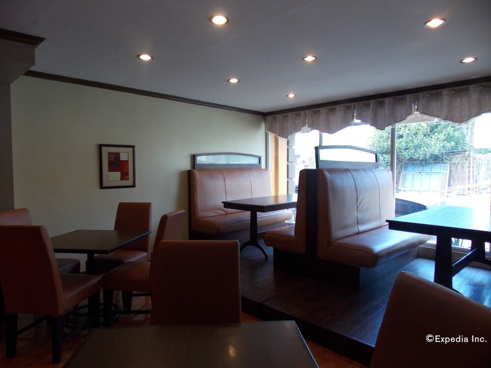 Mo2 Days Inn 22/35