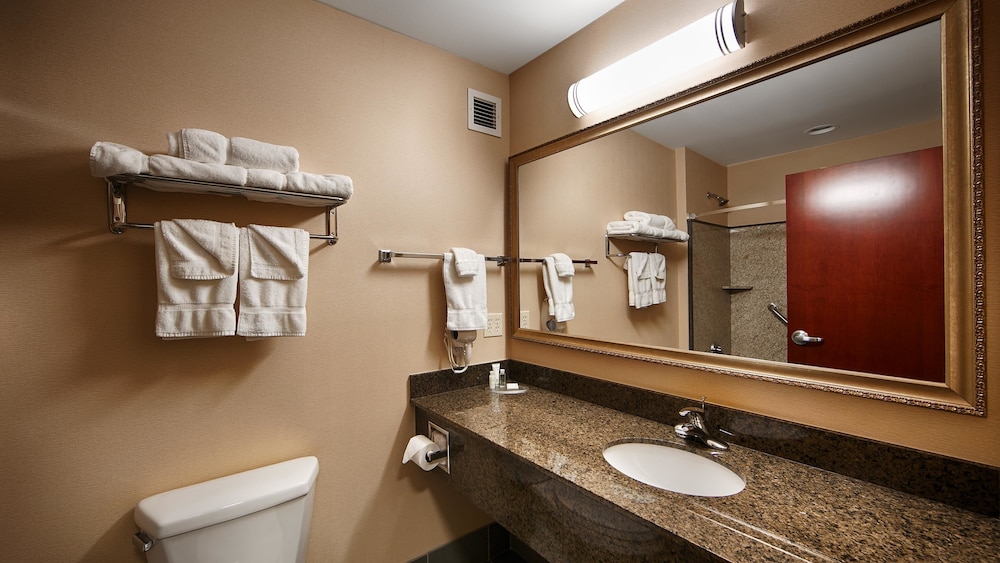 Best Western Plus Fossil Country Inn & Suites 12/32