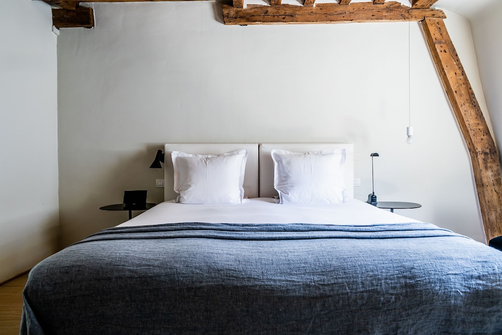 Hotel Julien 9/42