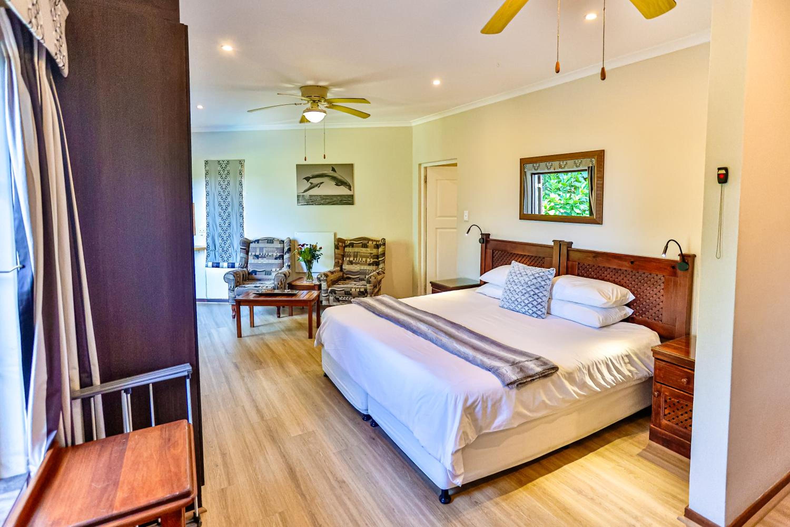 Zuider Zee Guest House 1/17