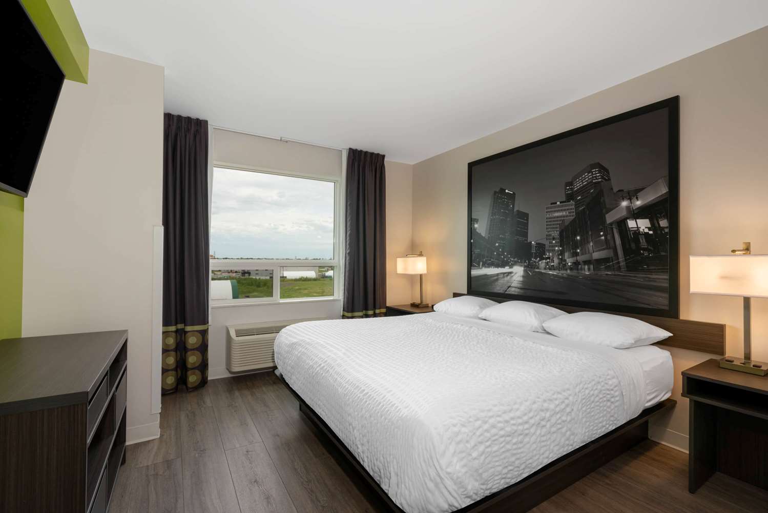 Super 8 by Wyndham Winnipeg East MB 9/31