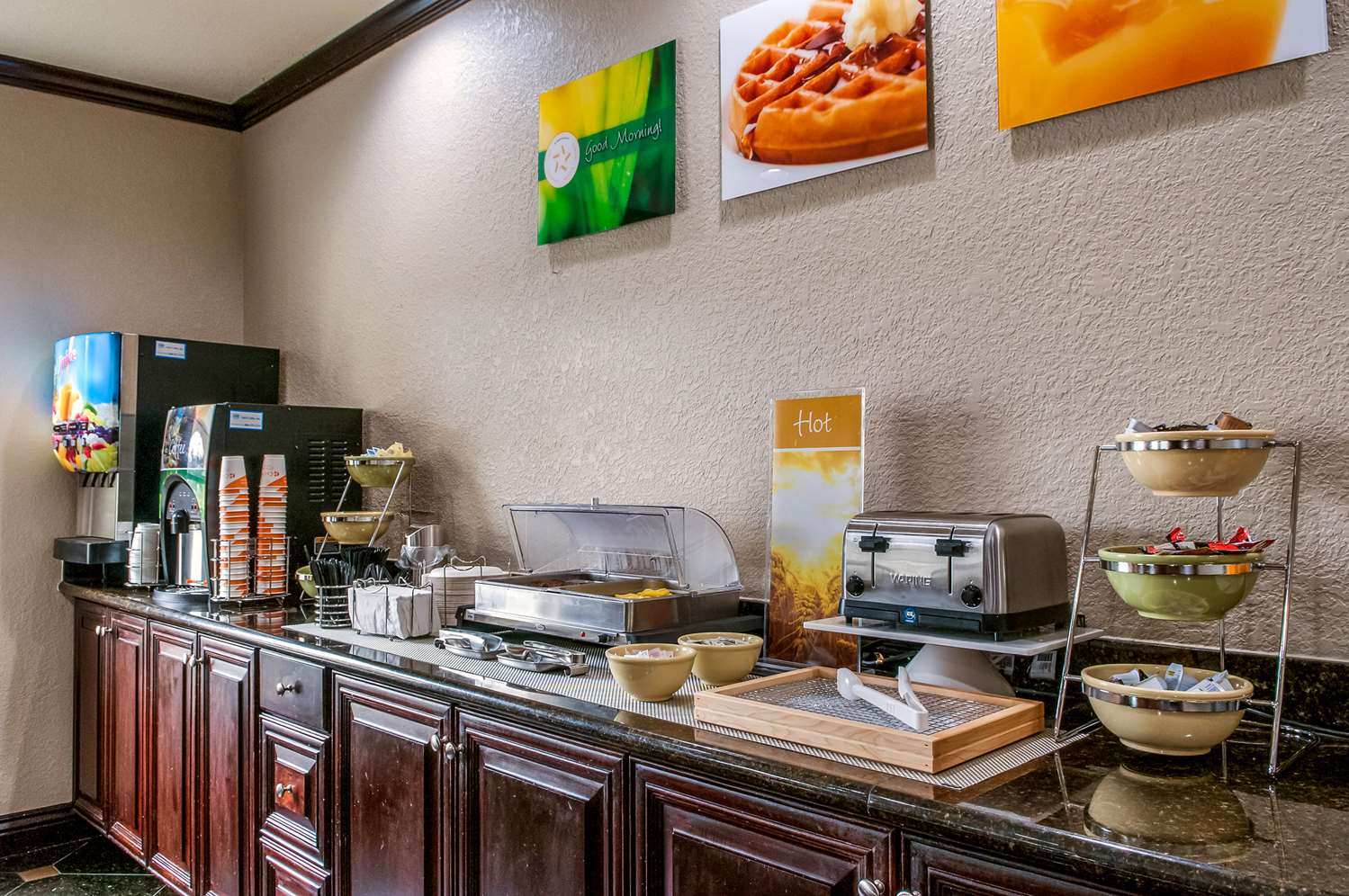Quality Inn & Suites Slidell LA 42/52