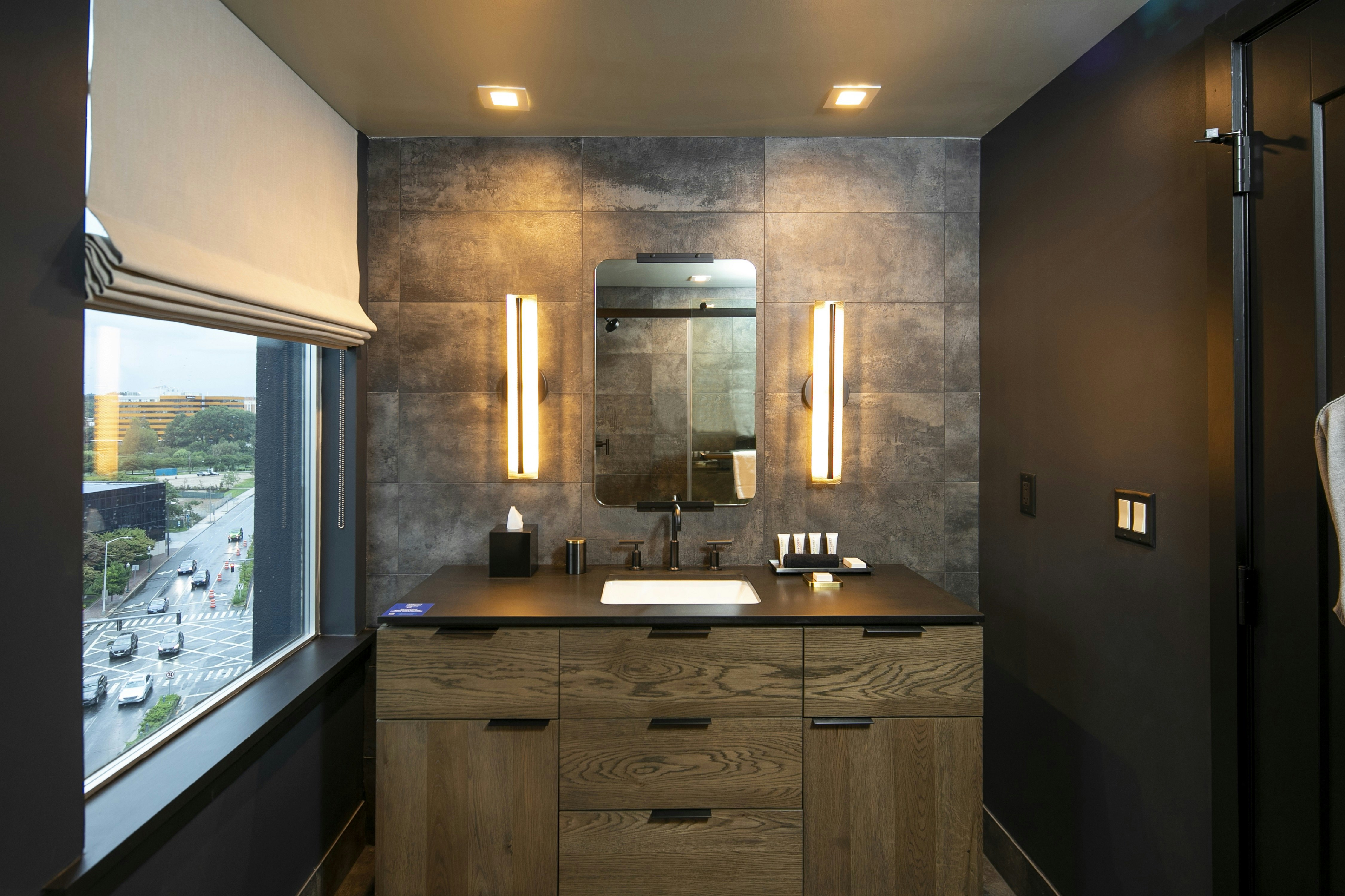 City, Standard, Queen Bed