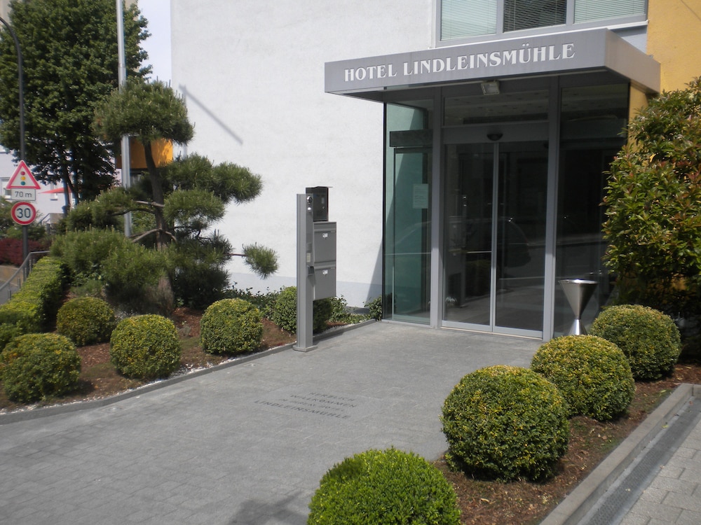 HOTEL LINDLEINSMUHLE 3/61