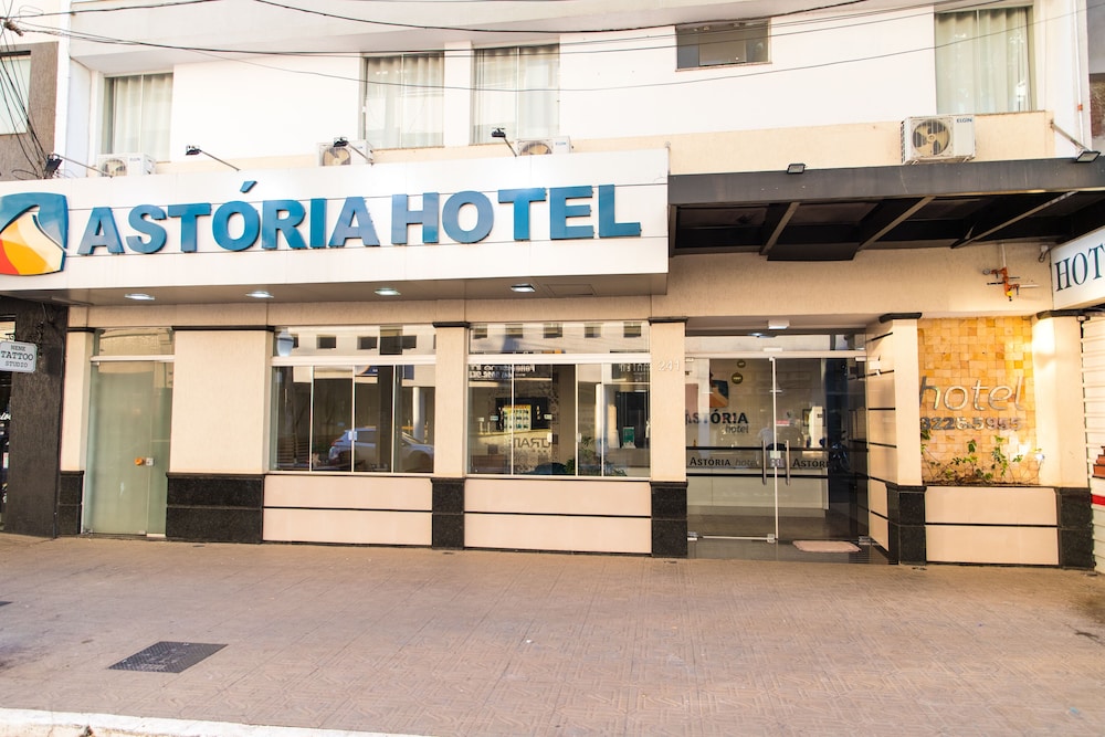 Astoria Hotel 1/68