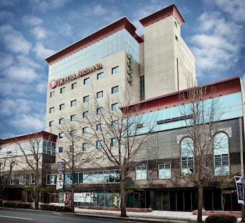 Ariana Hotel 2/51