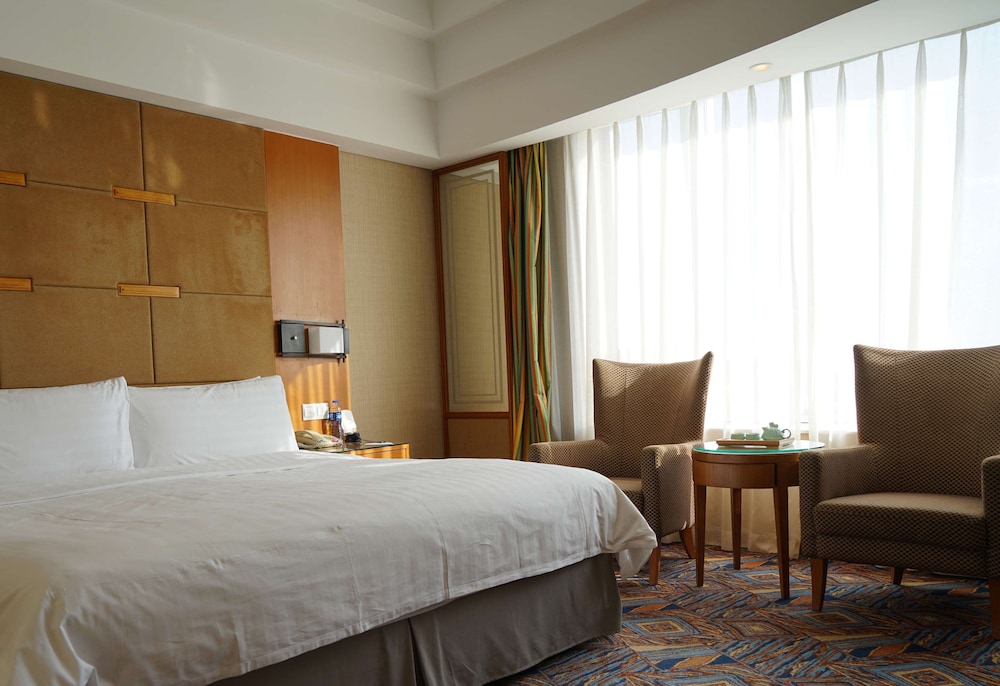 Shangri La Baotou 10/50