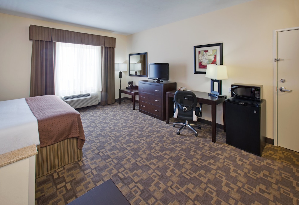 Holiday Inn Lincoln Southwest 12/43