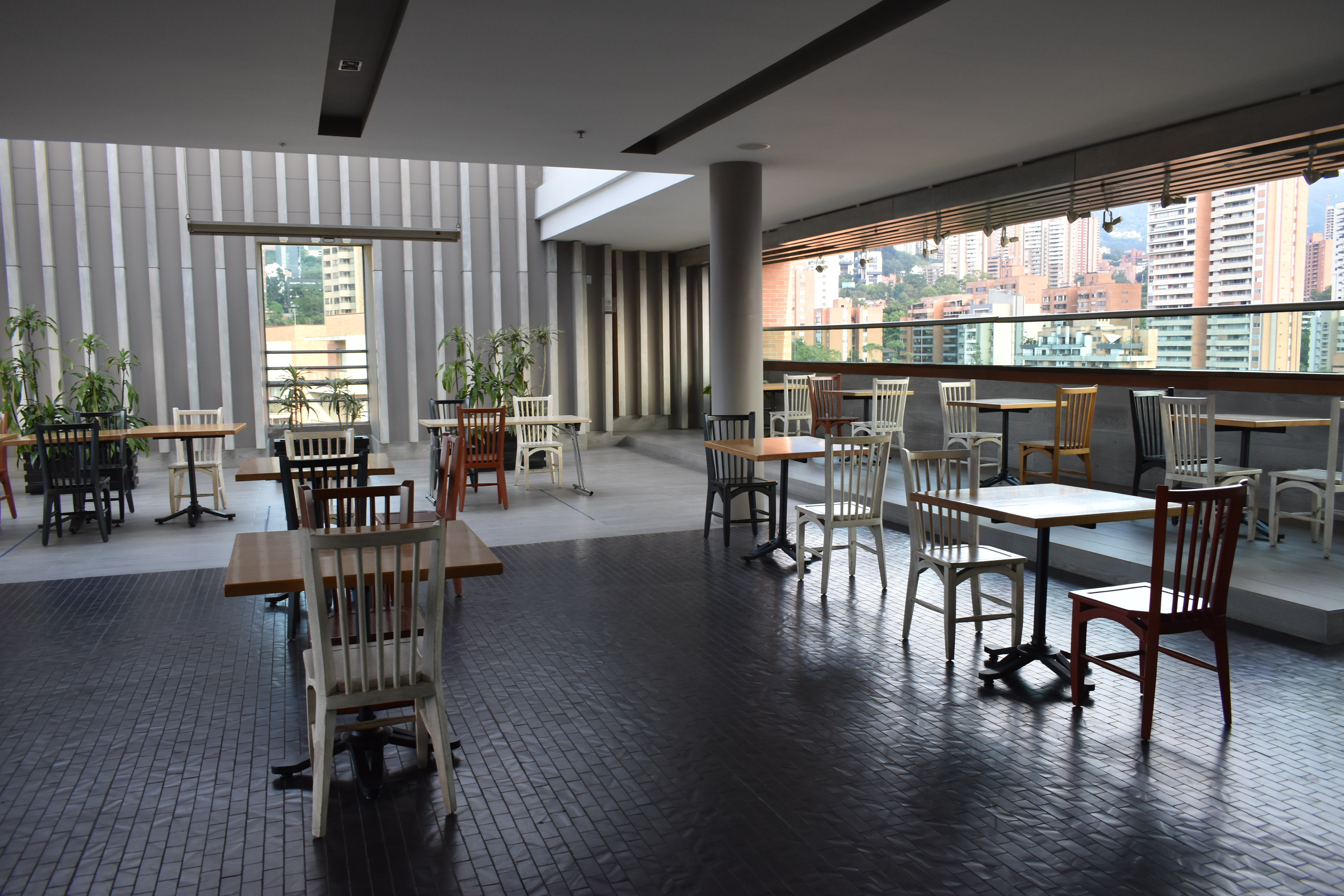 HOLIDAY INN EXPRESS MEDELLIN 39/65