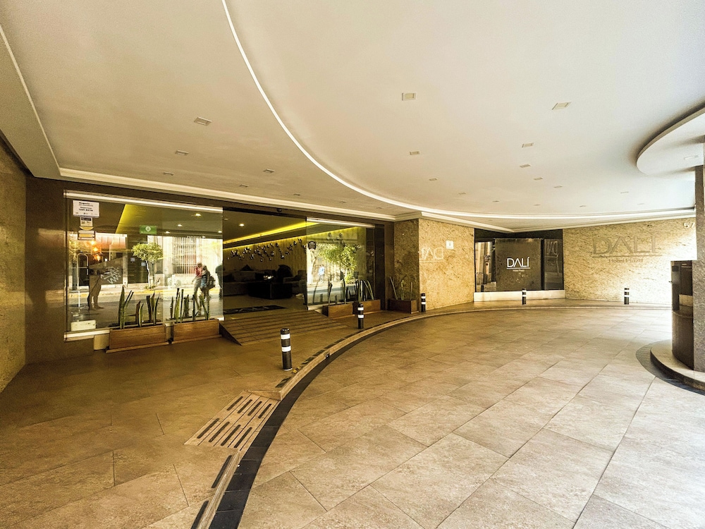 Hotel Dali Ejecutivo 83/86