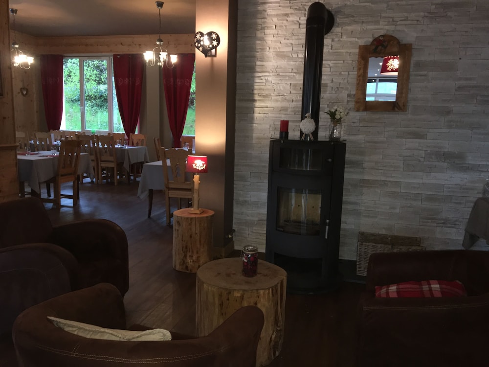 Logis Hotel Le Ptit Hotel Du Lac 16/30