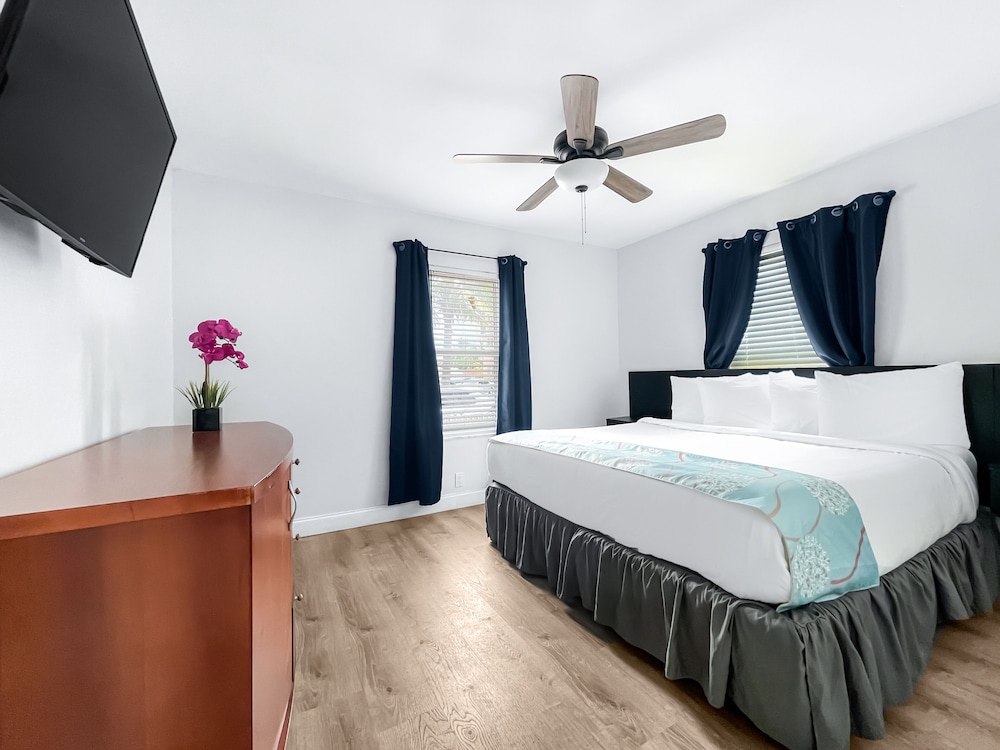 Hollywood Beach Hotels 58/92