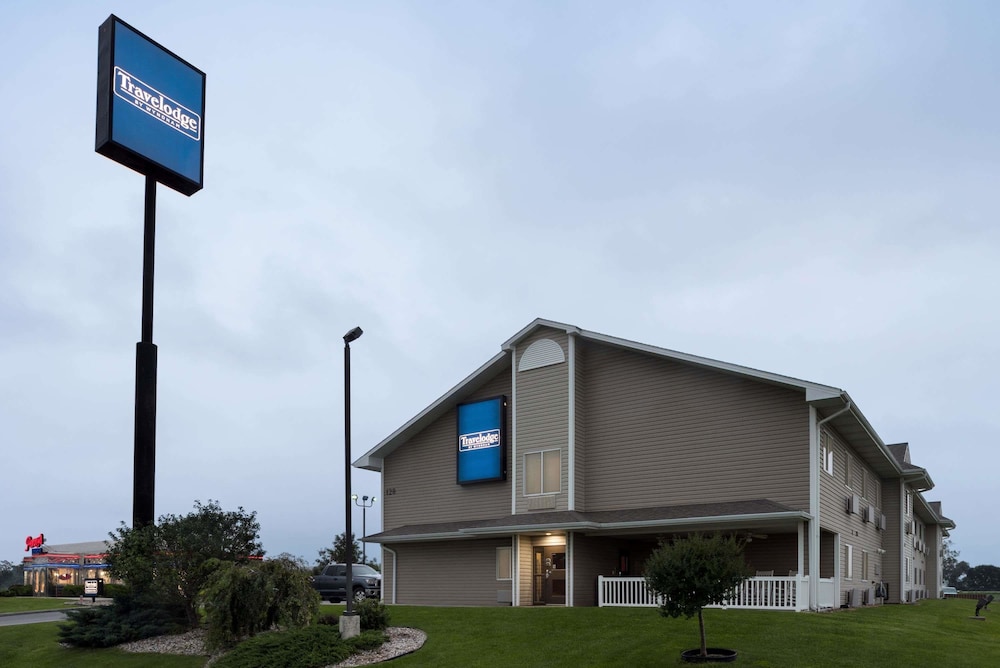 Travelodge By Wyndham Missouri Valley 5/25