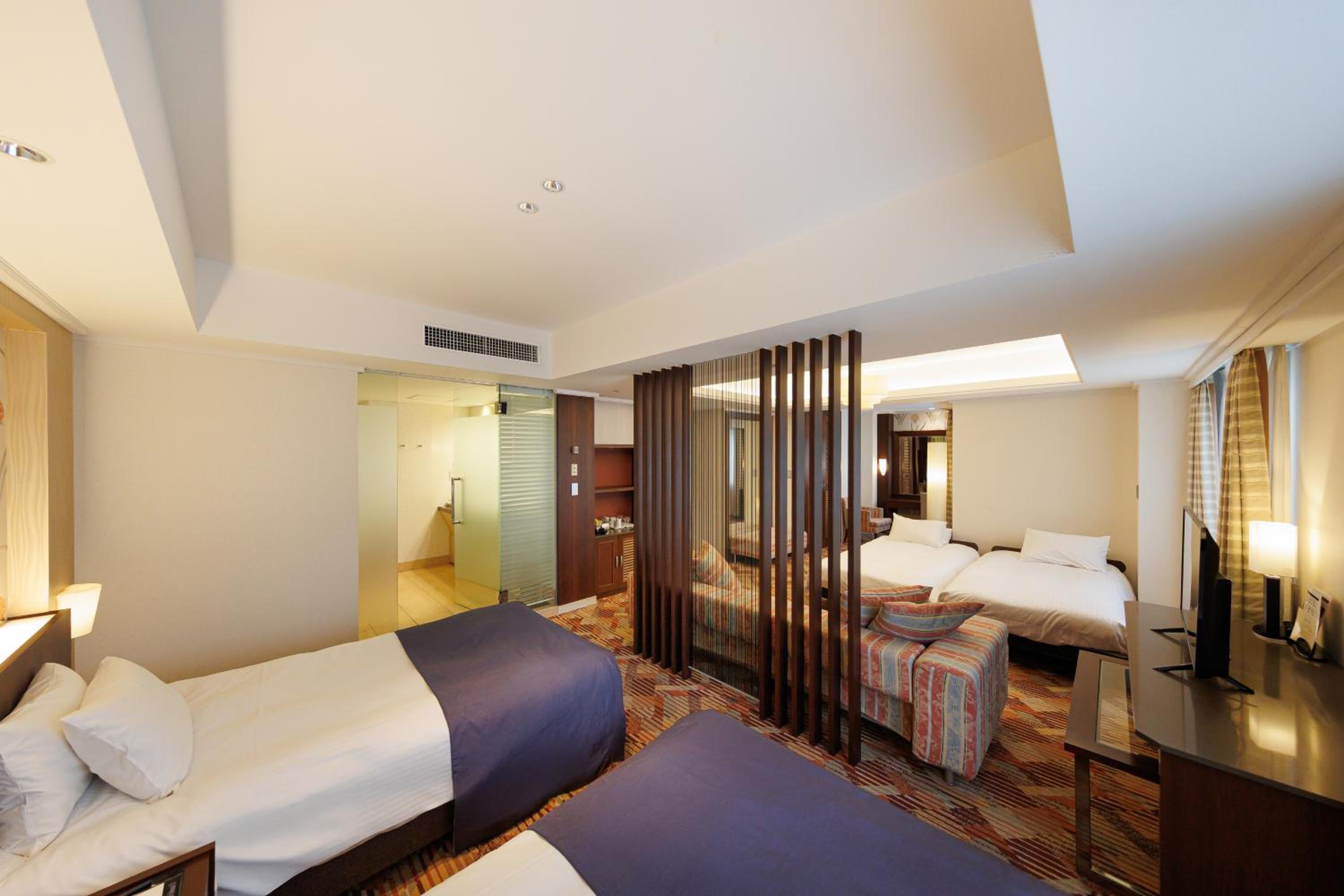 Family Suite, Tower