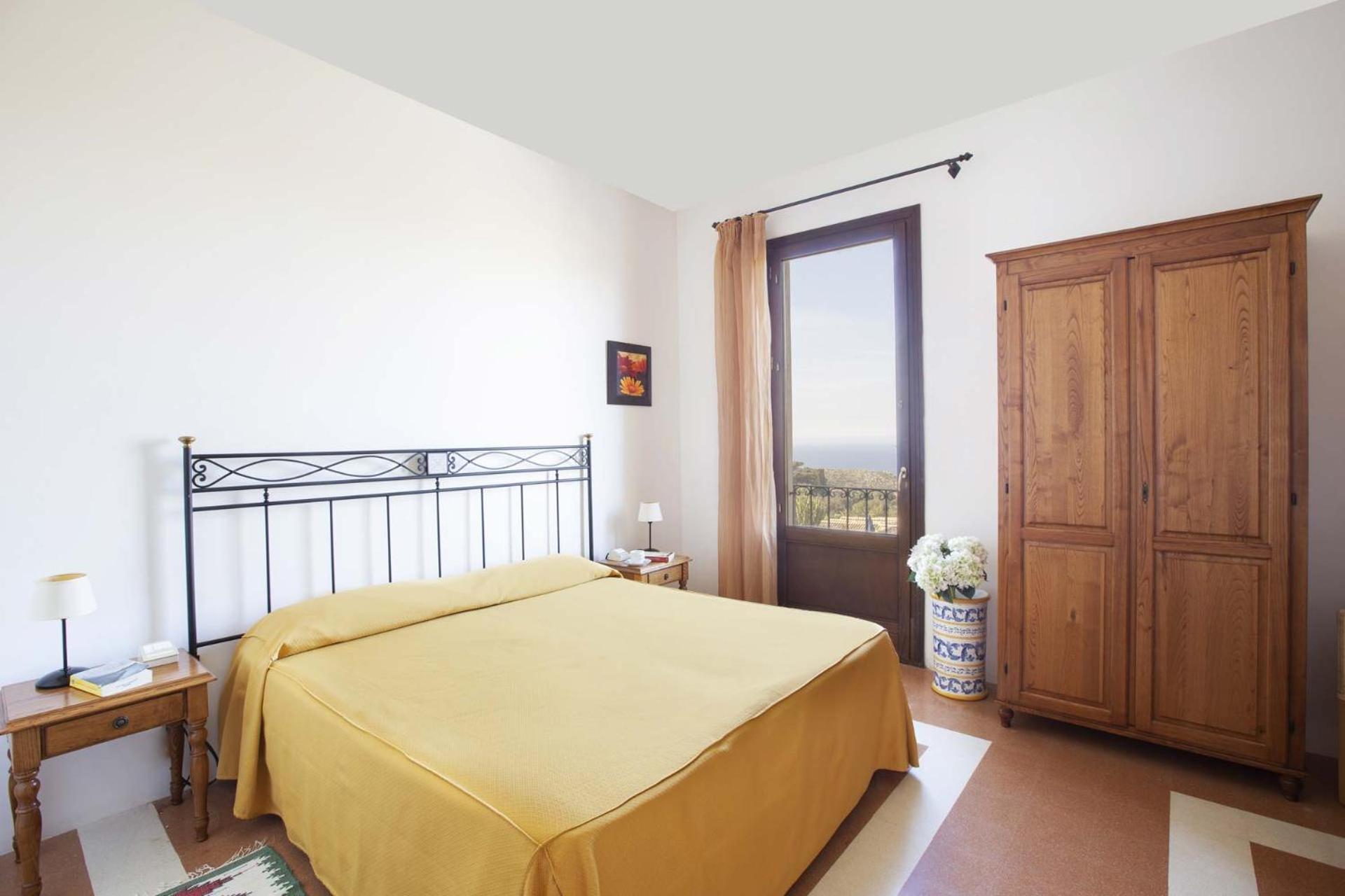 غرفة بسرير مزدوج بإطلالة على البحر، Hotel Baglio Santacroce 3/5