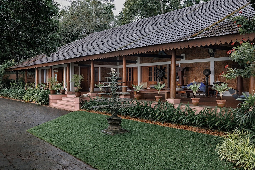 BluSalzz Escapade - Muhamma, Alleppey - Kerala by ZUZU 40/45