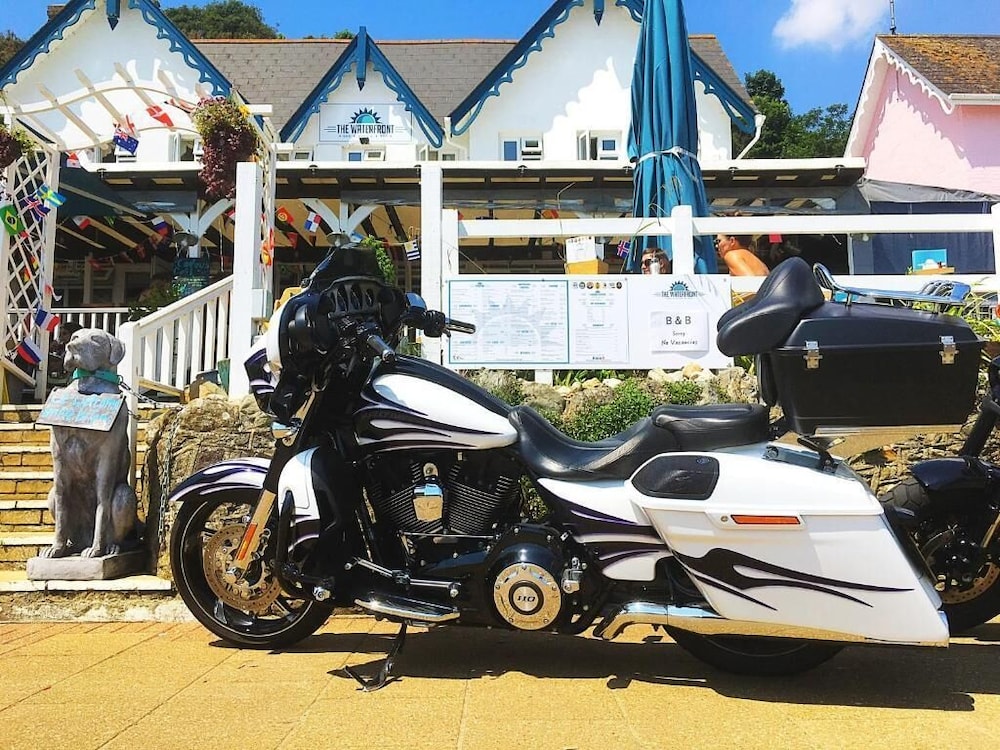 The Waterfront Inn 35/50