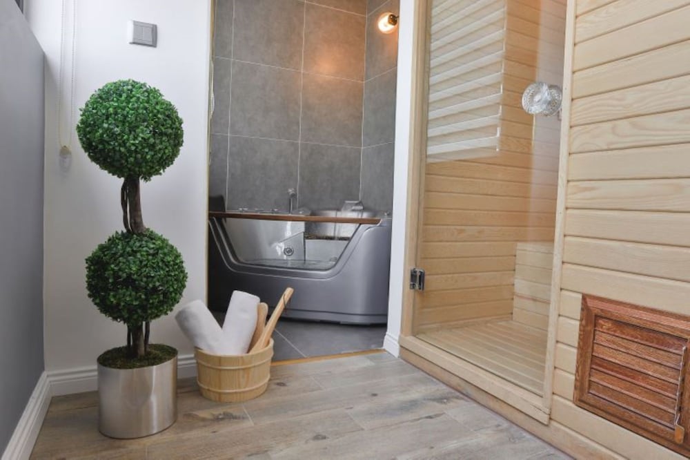 Sweet Home Suite Hotel 23/78