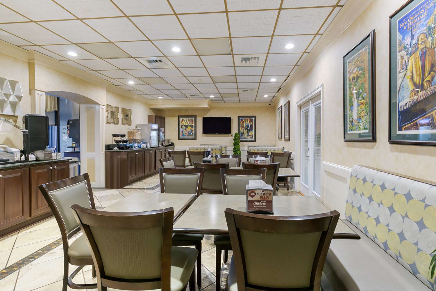 BEST WESTERN PLUS WESTBANK 35/50