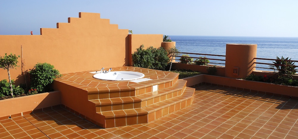 Hotel Ibersol Almunecar Beach and Spa 32/67