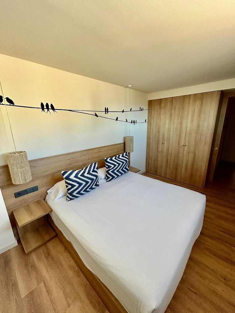 DESIGN, STUDIO, SUITE