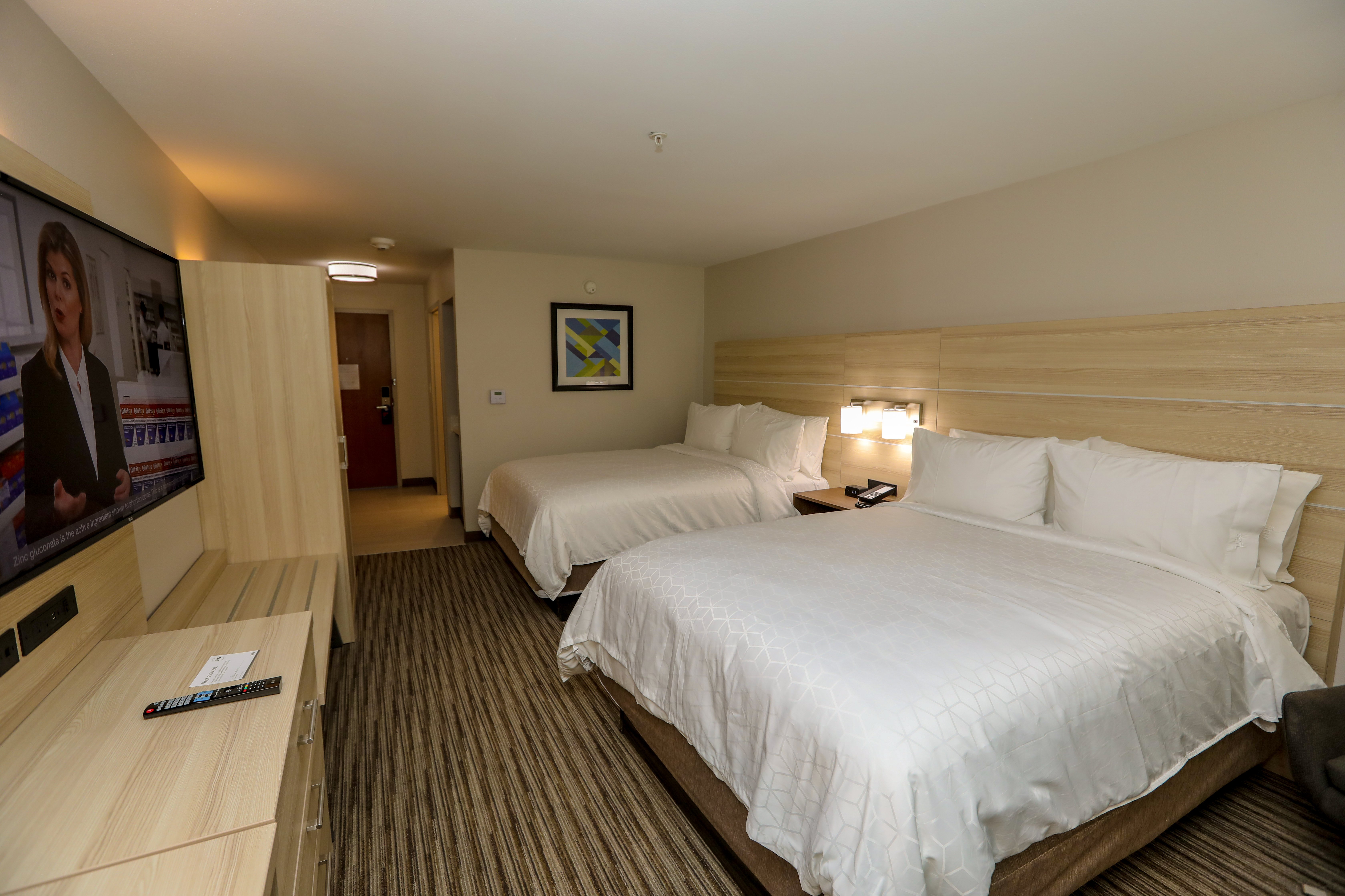 Holiday Inn Express Hillsboro I-35 28/69