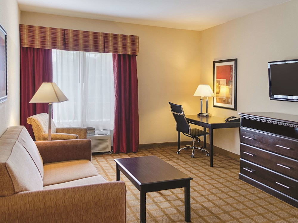 La Quinta Inn Suites By Wyndham Mobile Satsuma Saraland 33/50