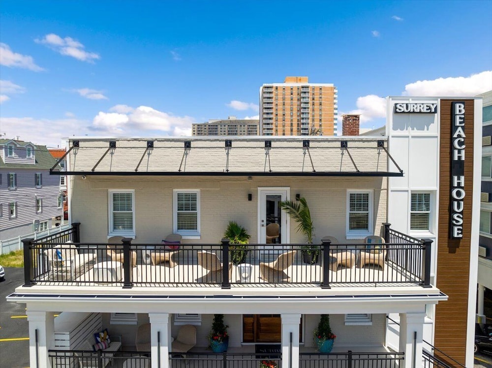 Surrey Beach House 2/50