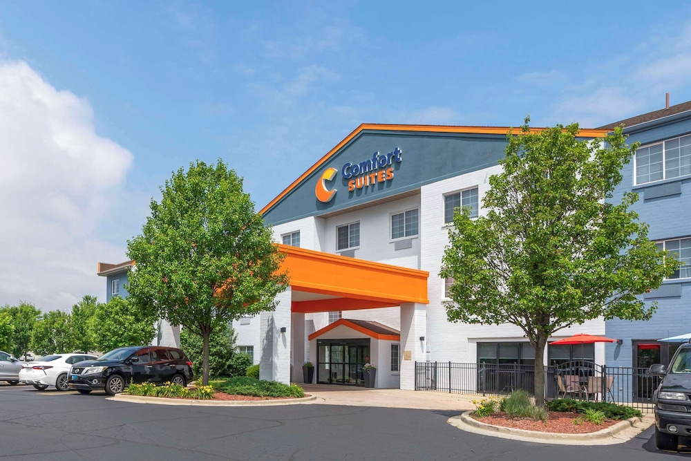 Comfort Suites Elgin Northwest 1/48