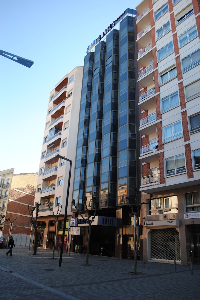 Hotel Los Bracos 50/53