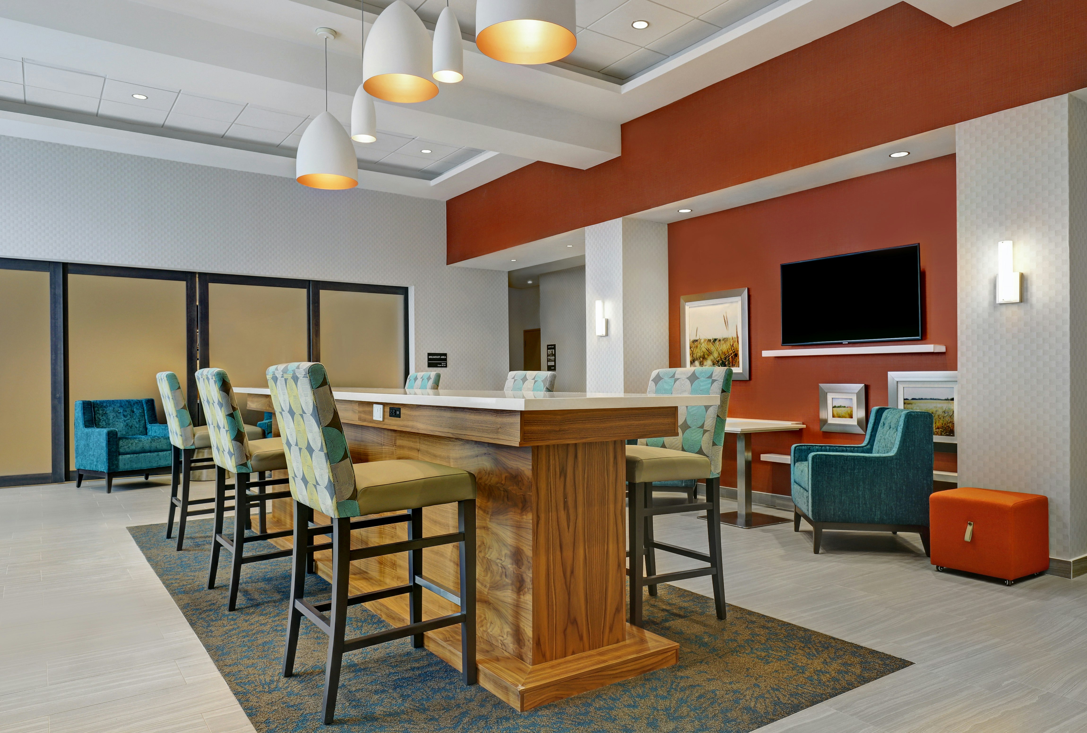 Hampton Inn and Suites Belleville 16/18