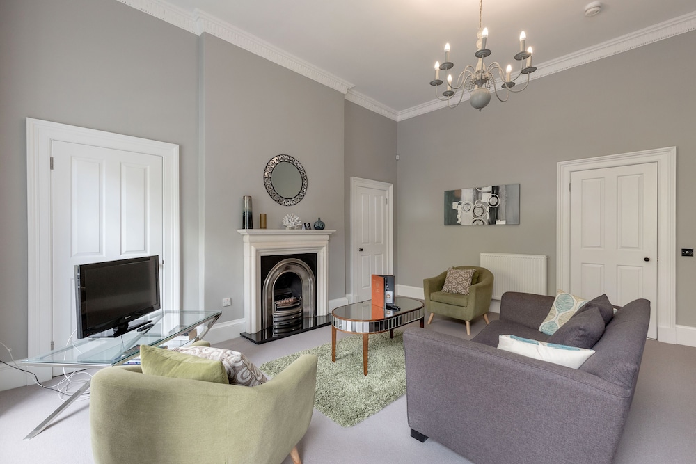 Destiny Scotland - Q-Residence 13/29