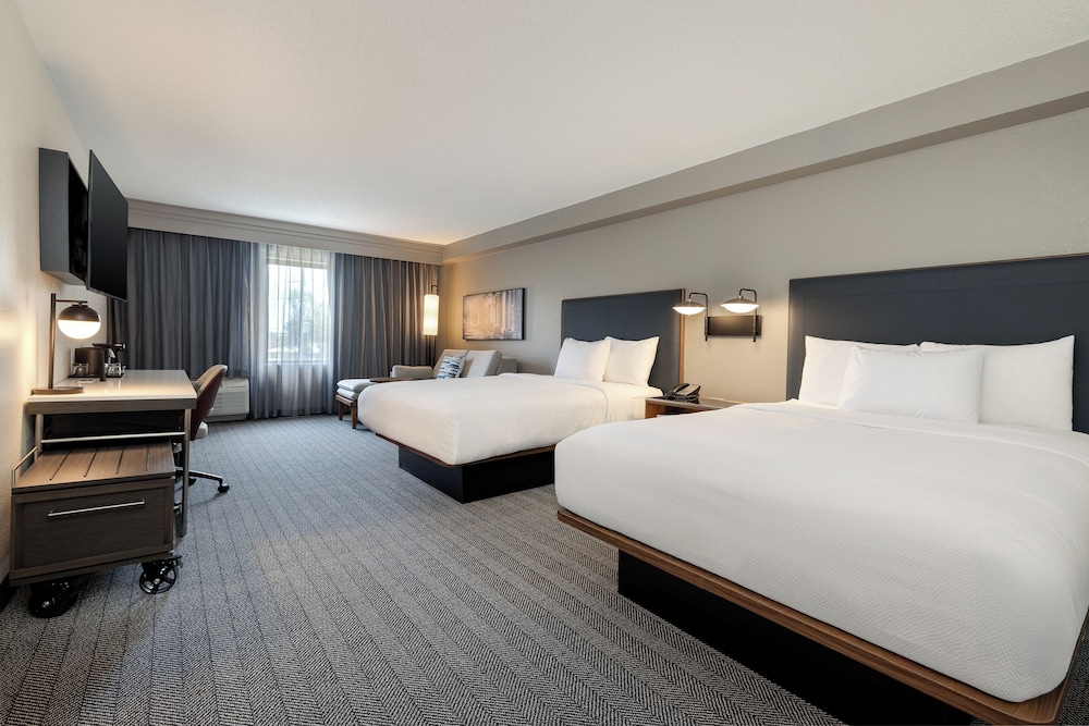 Courtyard by Marriott North Charleston Airport/Coliseum