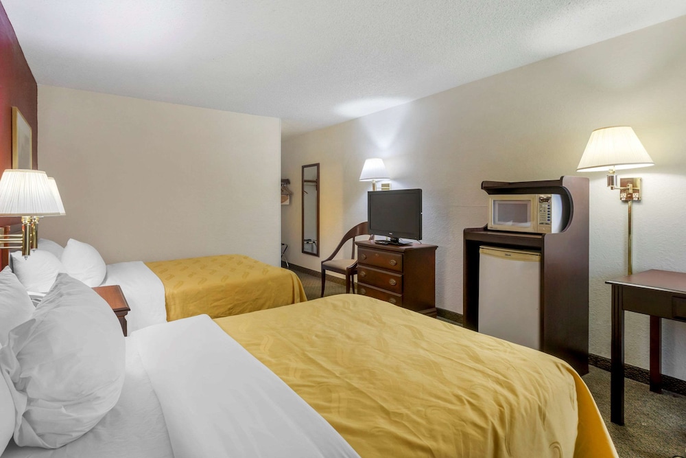 Quality Inn Northlake 12/34